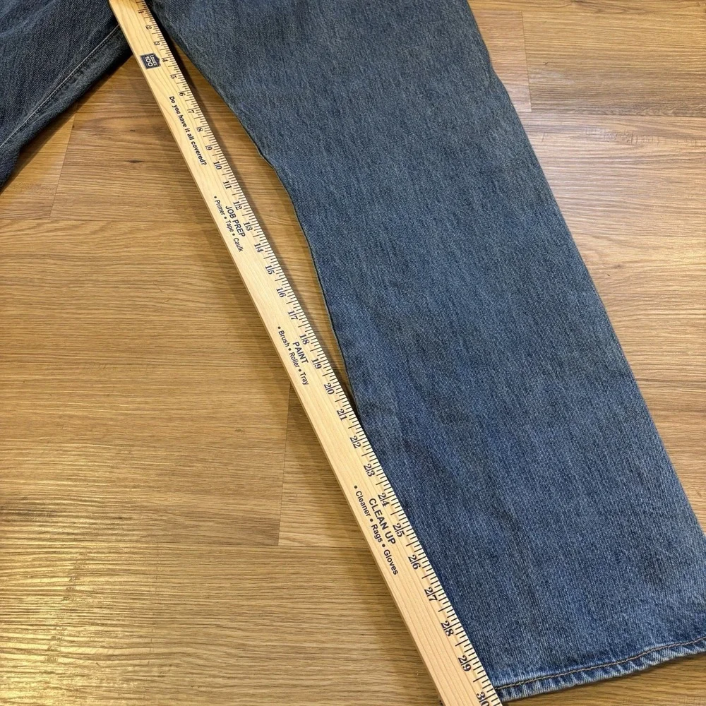 Levis 501 Denim Jeans Mens‎ Size 40 X 30 Original Fit Button Fly Medium Wash 1M